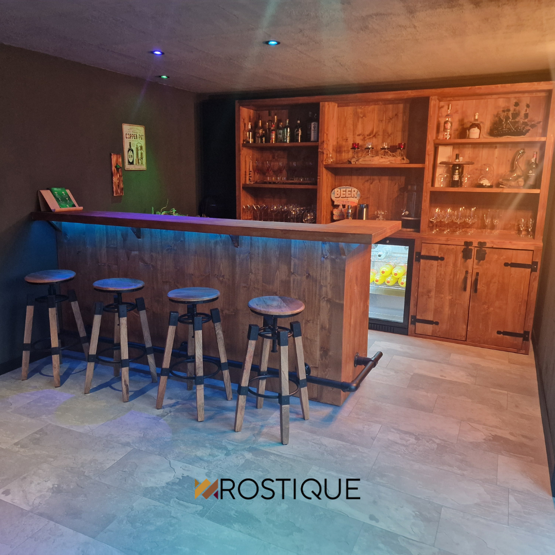 Houten Bar + Achterwand | Old Brown Wash met Barkoeling